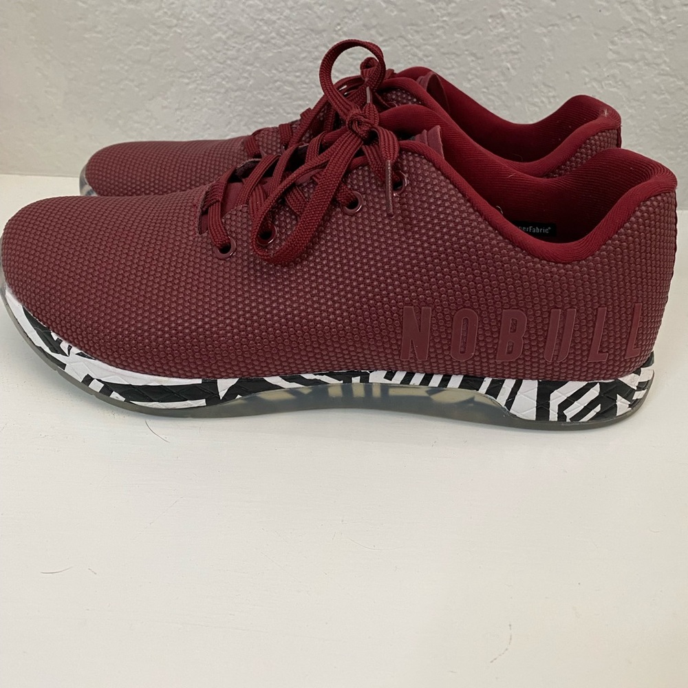 NOBULL MENS shoes size 11.5